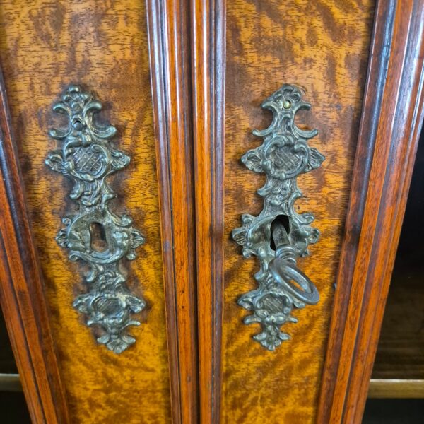 Vitrine Aufsatzschrank Gründerzeit 1880 Birke – Bild 13