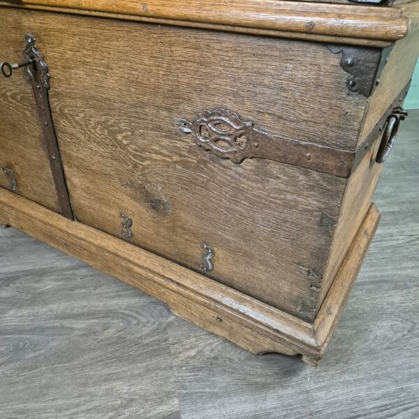 Truhe Barock 1733 Eiche – Bild 12
