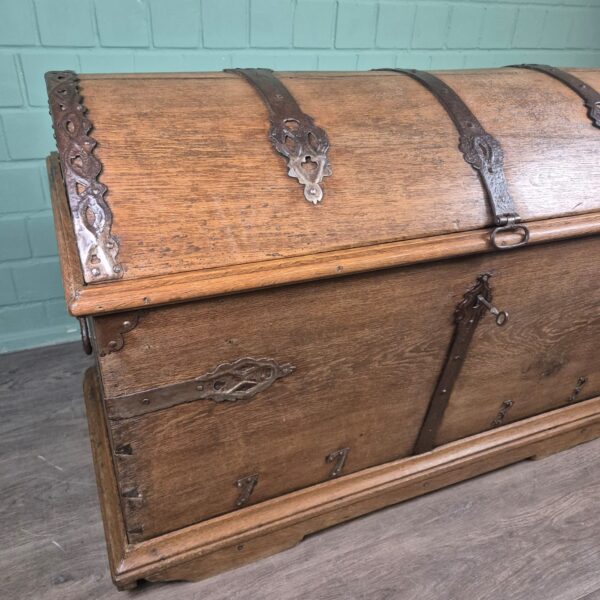 Truhe Barock 1733 Eiche – Bild 6