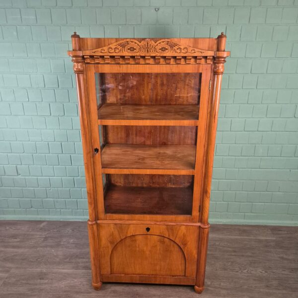 Vitrine Geschirrschrank Biedermeier 1820 Kirschbaum – Bild 2