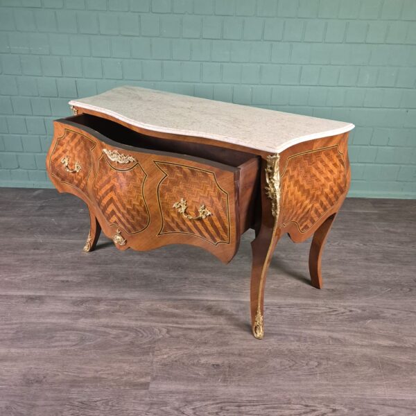 Kommode Neubarock Nussbaum 1,27 m – Bild 13