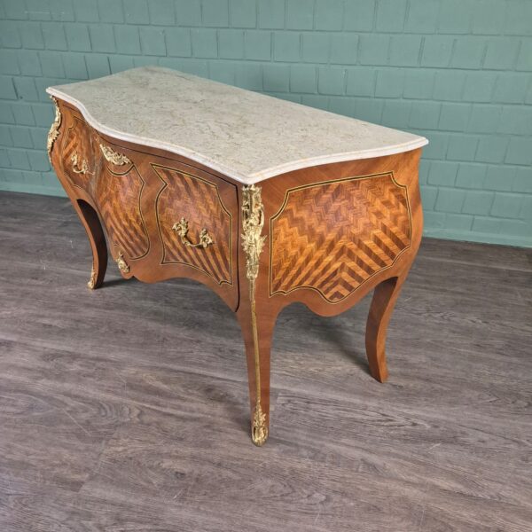 Kommode Neubarock Nussbaum 1,27 m – Bild 6