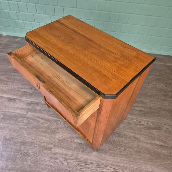 Anrichte Halbschrank Biedermeier 1825 Kirschbaum – Bild 9