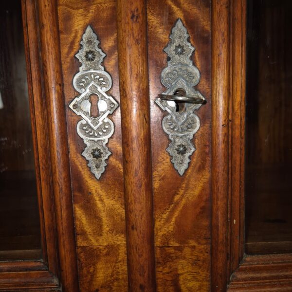 Vitrine Bücherschrank Gründerzeit 1880 Birke – Bild 10