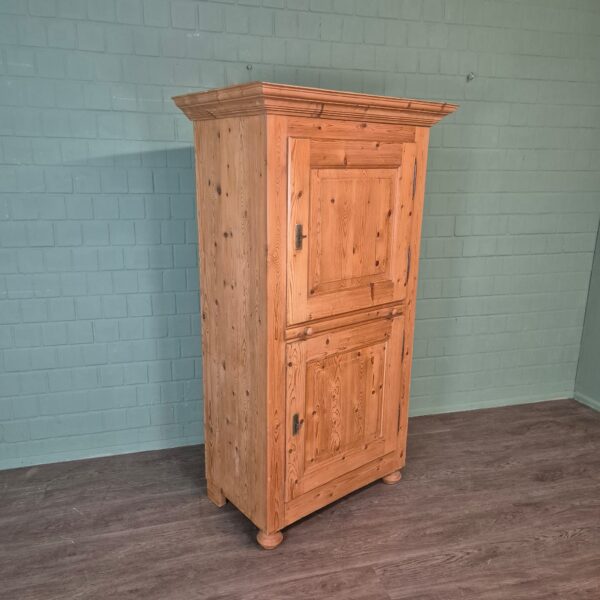Schrank Kleiderschrank Historismus 1860 Kiefer