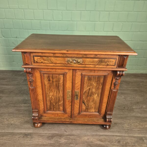 Anrichte Halbschrank Gründerzeit 1880 Nussbaum – Bild 2