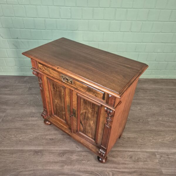 Anrichte Halbschrank Gründerzeit 1880 Nussbaum – Bild 4