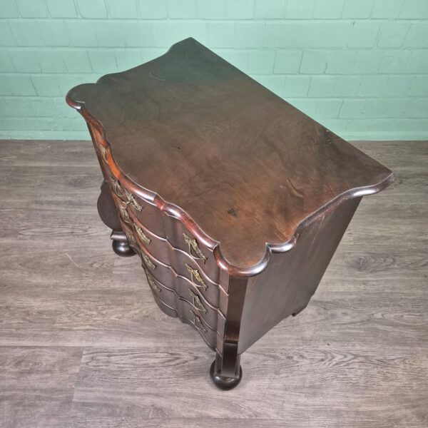 Kommode Neubarock Nussbaum 0,80 m – Bild 4