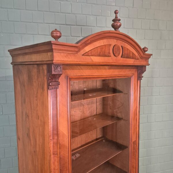 Vitrine Geschirrschrank Jugendstil 1900 Nussbaum – Bild 2