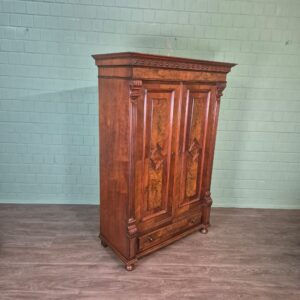 Kleiderschrank Schrank Gründerzeit 1880 Nussbaum