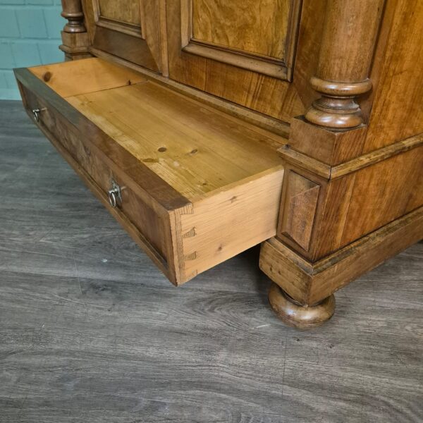 Kleiderschrank Schrank Gründerzeit 1880 Nussbaum – Bild 13