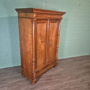 Kleiderschrank Schrank Gründerzeit 1880 Nussbaum