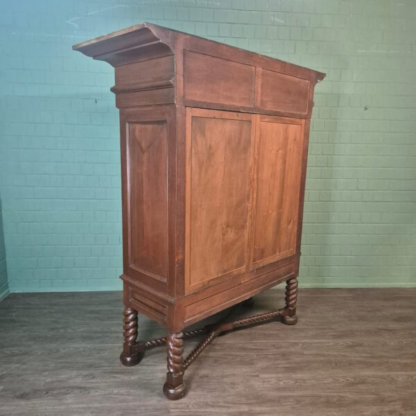 Kreuzbein Kabinettschrank Gründerzeit 1870 Nussbaum – Bild 16