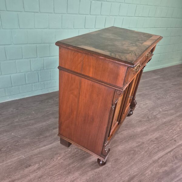 Anrichte Halbschrank Gründerzeit 1880 Nussbaum – Bild 4