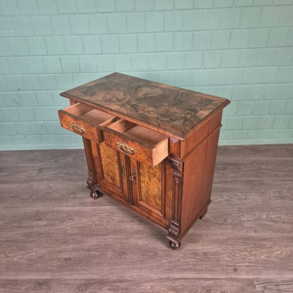 Anrichte Halbschrank Gründerzeit 1880 Nussbaum – Bild 13