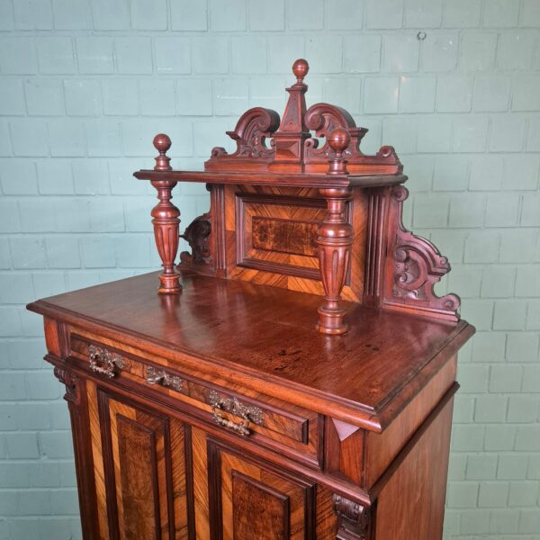 Vertiko mit Aufsatz Gründerzeit 1880 Nussbaum – Bild 8