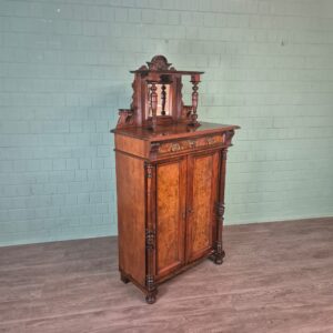 Vertiko mit Aufsatz Gründerzeit 1880 Nussbaum