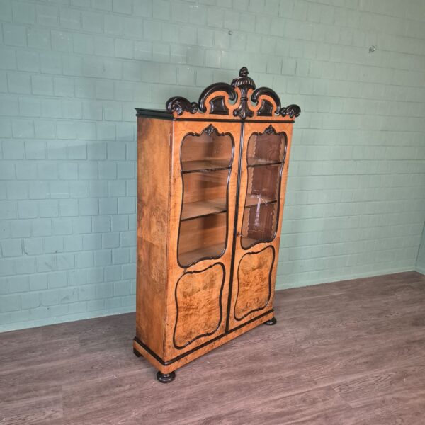 Vitrine Geschirrschrank Biedermeier 1860 Nussbaum