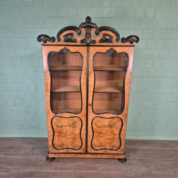 Vitrine Geschirrschrank Biedermeier 1860 Nussbaum – Bild 2