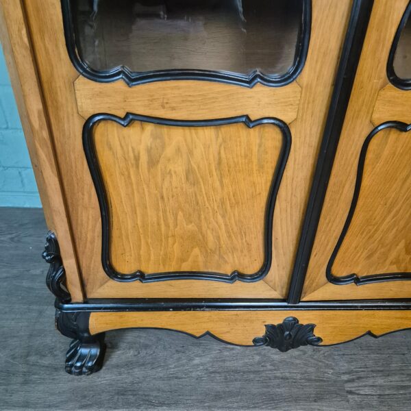 Vitrine Geschirrschrank Historismus 1860 Esche – Bild 8
