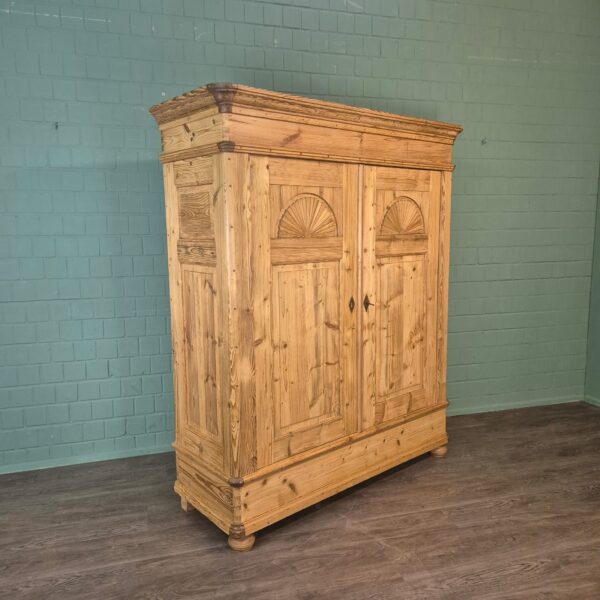 Sonnenschrank Kleiderschrank Biedermeier 1840 Kiefer