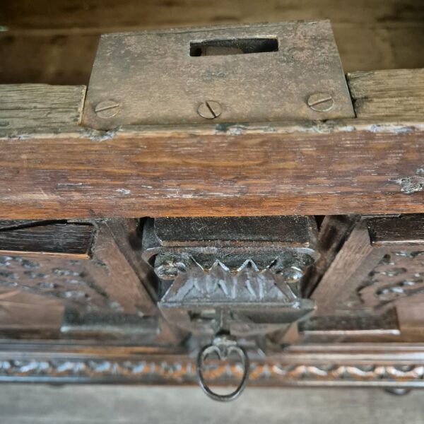 Truhe Stollentruhe Barock 1740 Eiche – Bild 19
