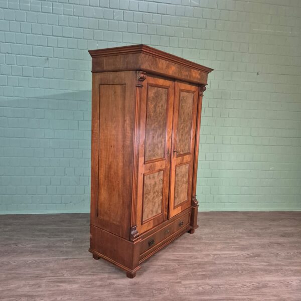 Kleiderschrank Schrank Gründerzeit 1880 Nussbaum