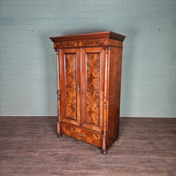 Kleiderschrank Schrank Gründerzeit 1880 Nussbaum