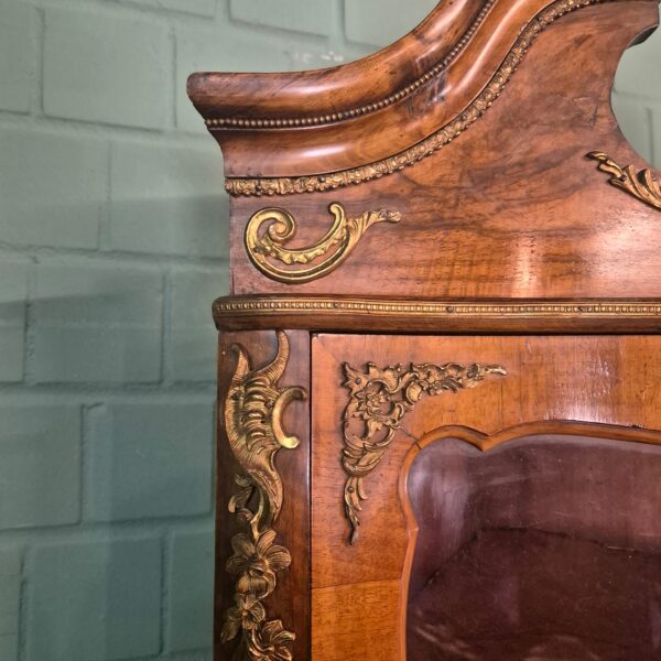 Eckschrank Eckvitrine Dresdener Barock 1870 Nussbaum – Bild 22