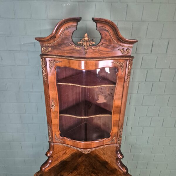 Eckschrank Eckvitrine Dresdener Barock 1870 Nussbaum – Bild 23