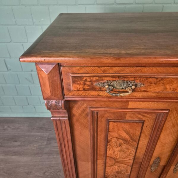 Anrichte Halbschrank Gründerzeit 1880 Nussbaum – Bild 7