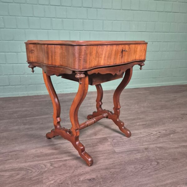 Nähtisch Biedermeier 1850 Mahagoni