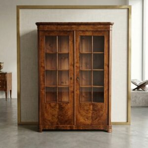 Vitrine Geschirrschrank Biedermeier 1830 Nussbaum