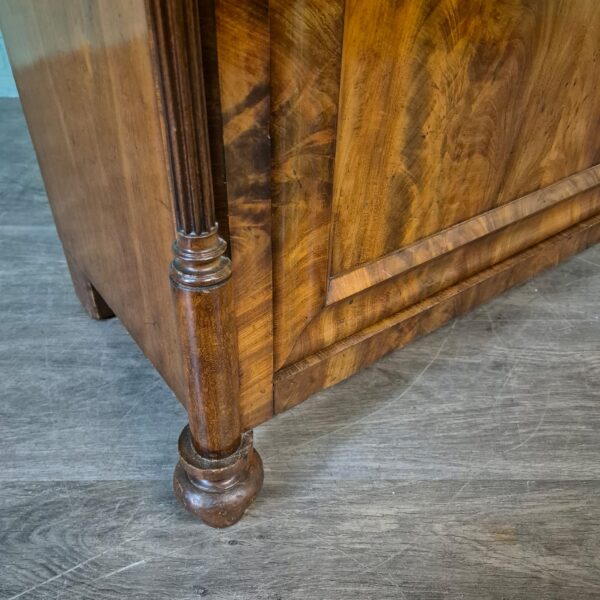 Geschirrschrank Vitrine Biedermeier 1860 Nussbaum – Bild 7