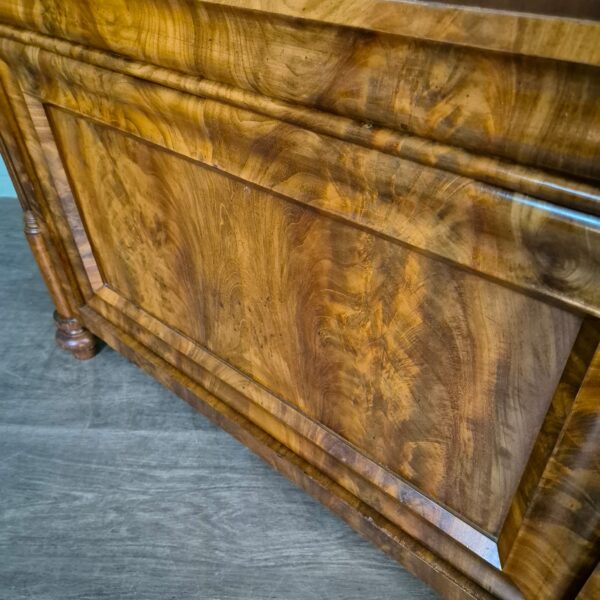 Geschirrschrank Vitrine Biedermeier 1860 Nussbaum – Bild 9
