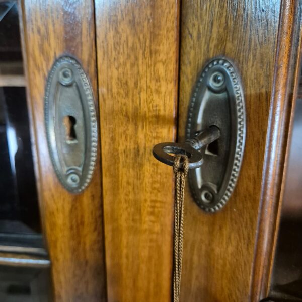 Buffetschrank Schrank Jugendstil 1920 Nussbaum – Bild 11