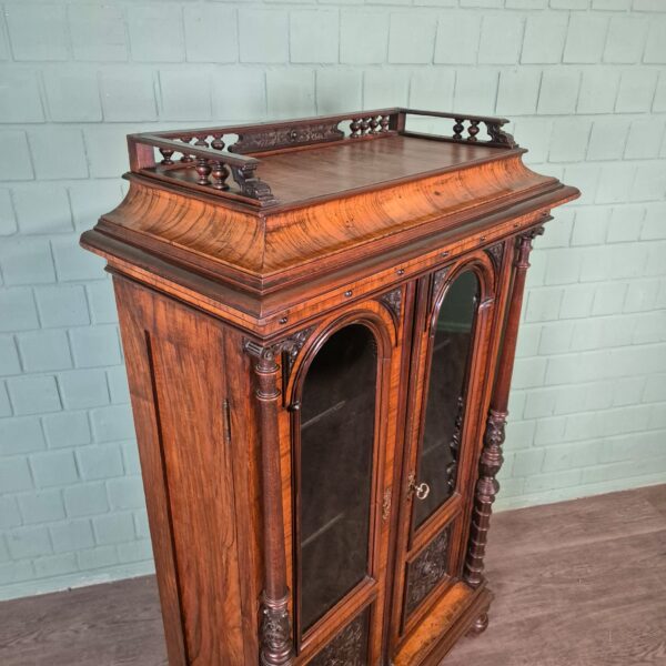 Geschirrschrank Vitrine Gründerzeit 1880 Nussbaum – Bild 7