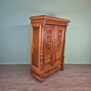 Kleiderschrank Schrank Gründerzeit 1880 Nussbaum