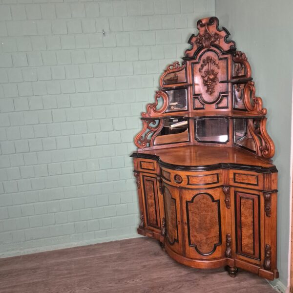 Eckschrank Eckbuffet Gründerzeit 1880 Nussbaum – Bild 4