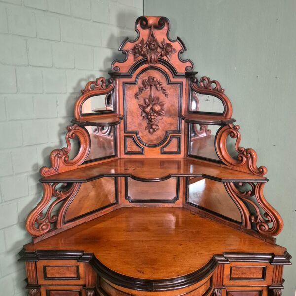 Eckschrank Eckbuffet Gründerzeit 1880 Nussbaum – Bild 19