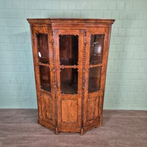 Eckschrank Eckvitrine Biedermeier 1850 Nussbaum