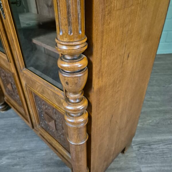 Bücherschrank Vitrine Gründerzeit 1880 Nussbaum – Bild 10