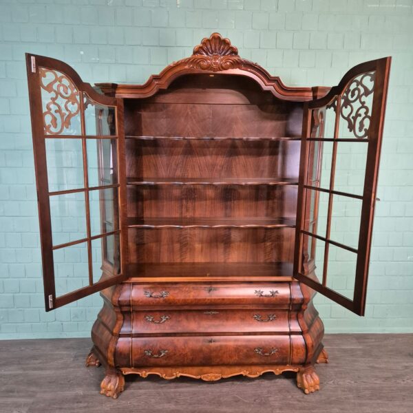 Vitrine Schrank Neubarock Nussbaum 1,85 m – Bild 15