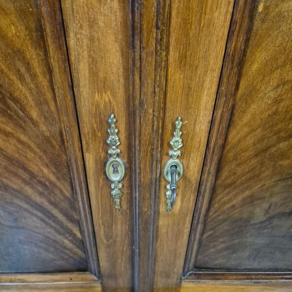 Anrichte Halbschrank Louis Philippe 1860 Nussbaum – Bild 7