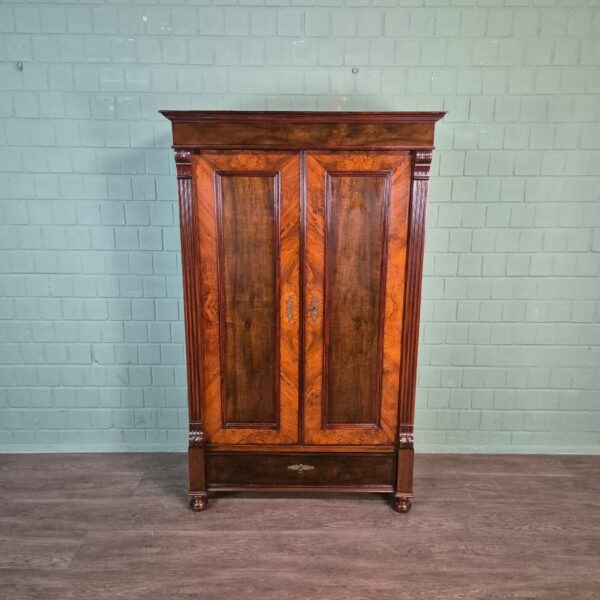 Kleiderschrank Schrank Gründerzeit 1880 Nussbaum – Bild 3