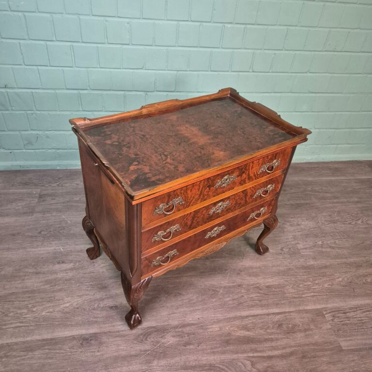 Kommode Neubarock Nussbaum 0,79 m – Bild 4