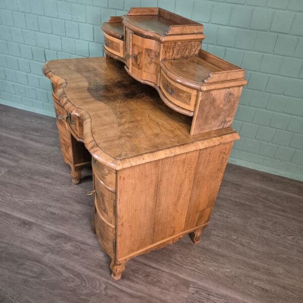 Schreibtisch Barock 1770 Nussbaum – Bild 5