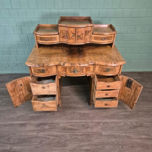 Schreibtisch Barock 1770 Nussbaum – Bild 12