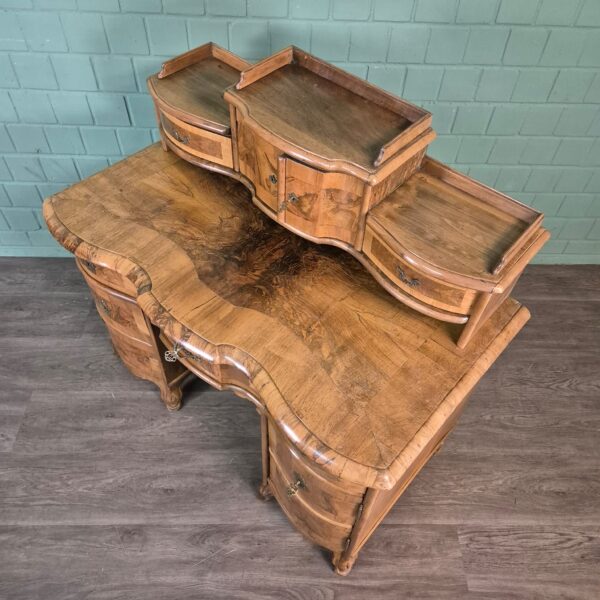 Schreibtisch Barock 1770 Nussbaum – Bild 7