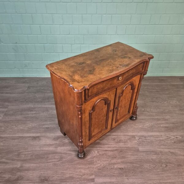 Anrichte Halbschrank Louis Philippe 1860 Nussbaum